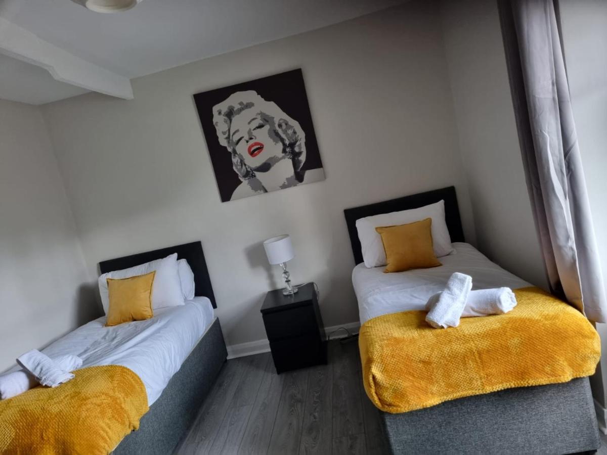 Grey Stone Studio Apartments هاليفاكس المظهر الخارجي الصورة